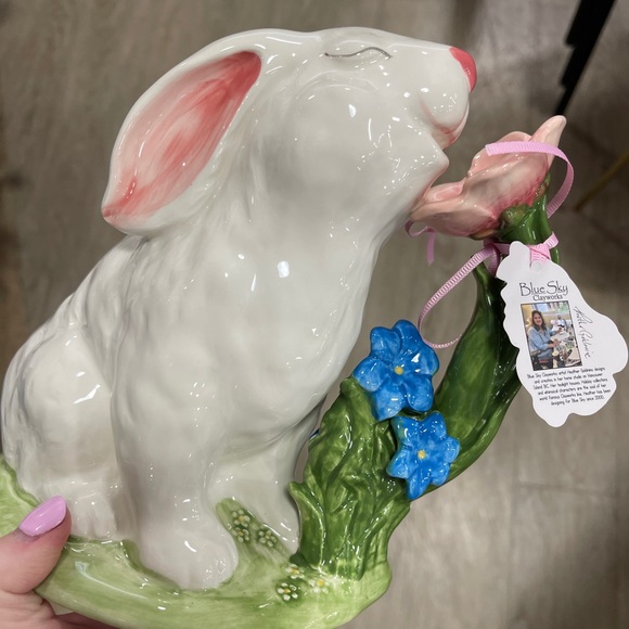 Blue Sky Clayworks Easter Bunny Smelling Pink & Blue Flower Ceramic NWT - Picture 7 of 8